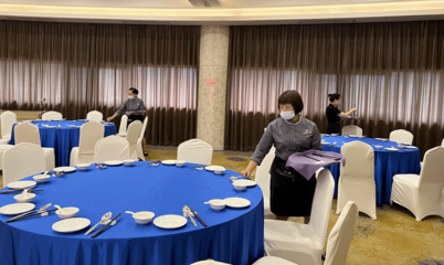 校企合作譜新篇，餐飲管理育新才——四川工程職業(yè)技術(shù)學(xué)院與新德大酒店聯(lián)合舉辦“企業(yè)新型學(xué)徒制”培訓(xùn)圓滿落幕